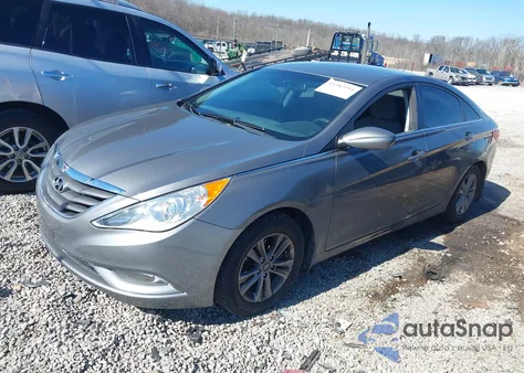 2013 Hyundai Sonata Gls z USA, uszkodzony, nr VIN 5NPEB4AC6DH615693